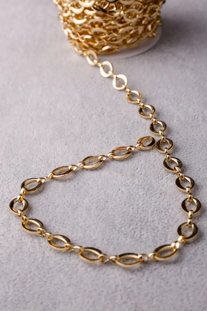 Oval classic gold plated chain