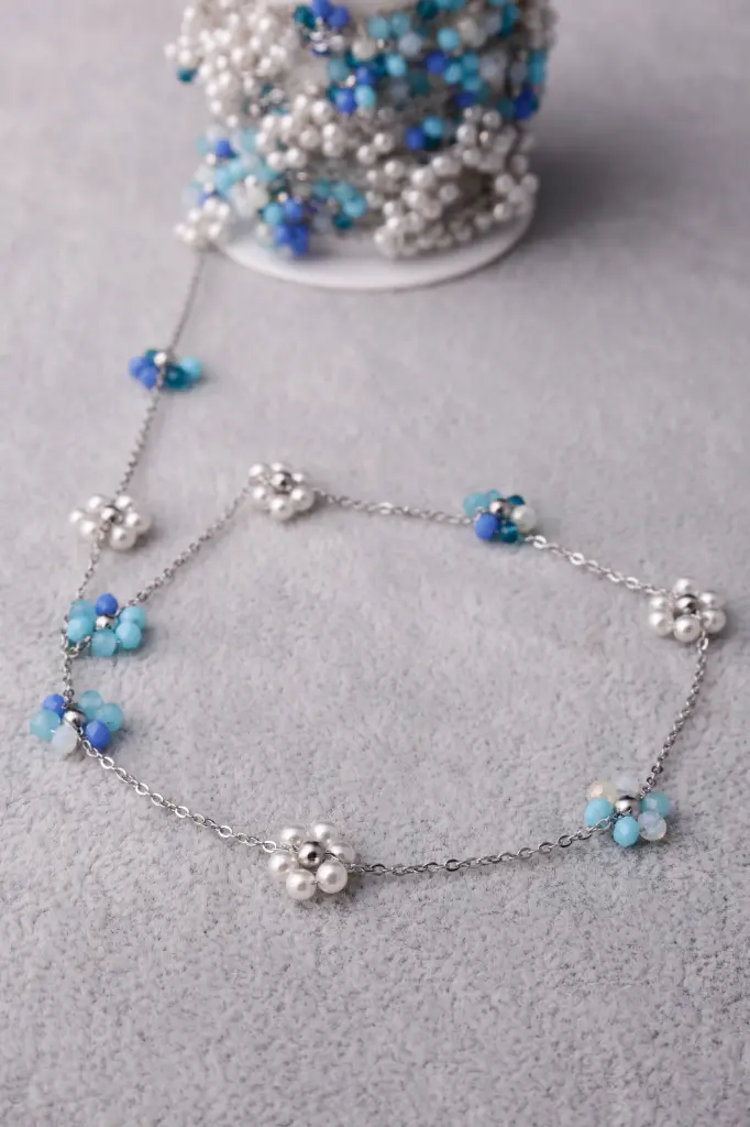 Silver Flower chain -stainless steel (blue, 40cm necklace)