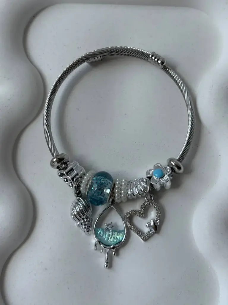 pandora bracelet
