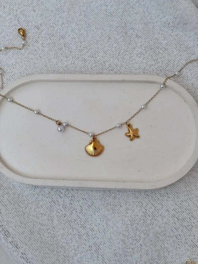 Seashell necklace