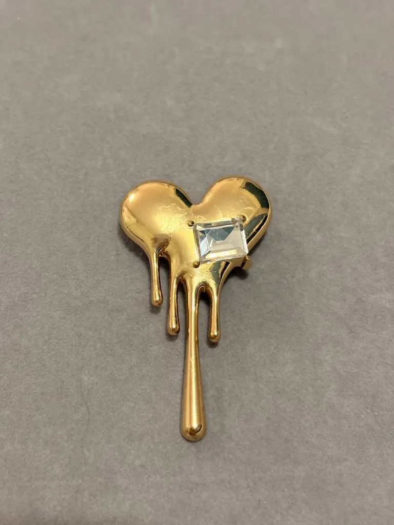 Melted heart brooch-Stainless steel