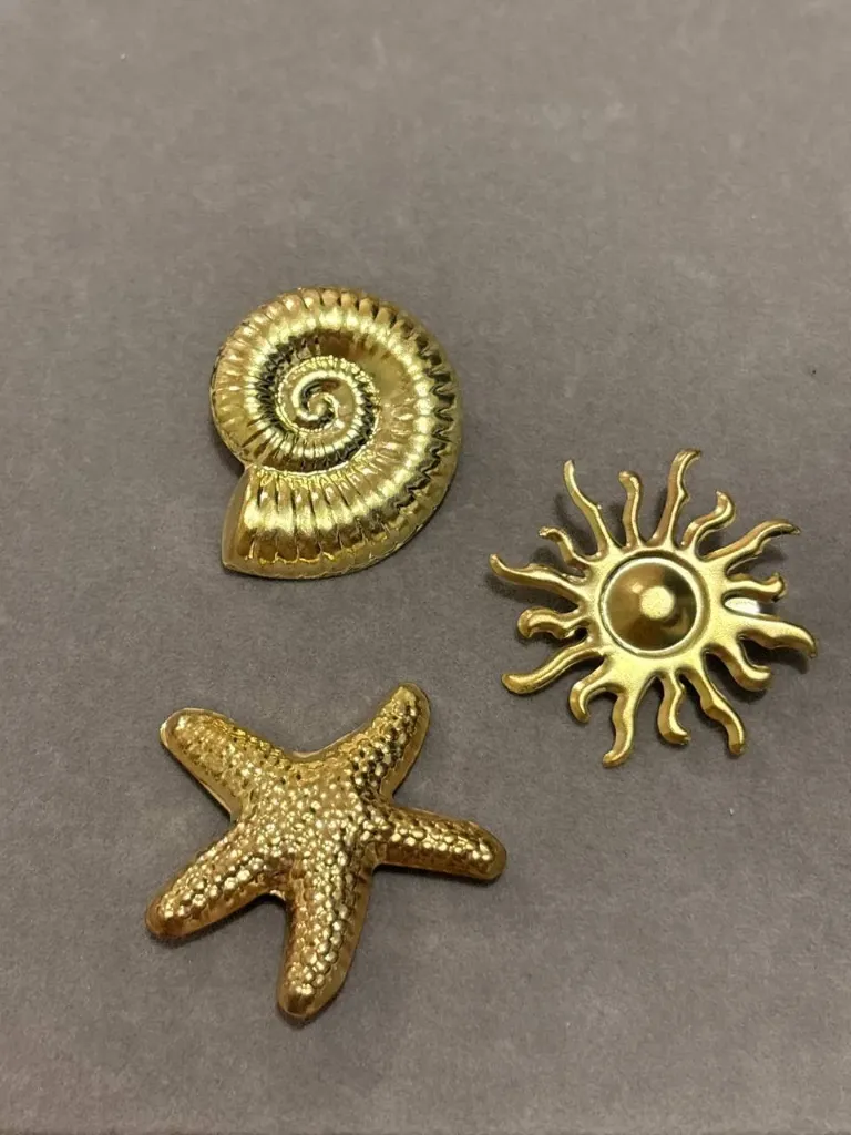 Small Brooches