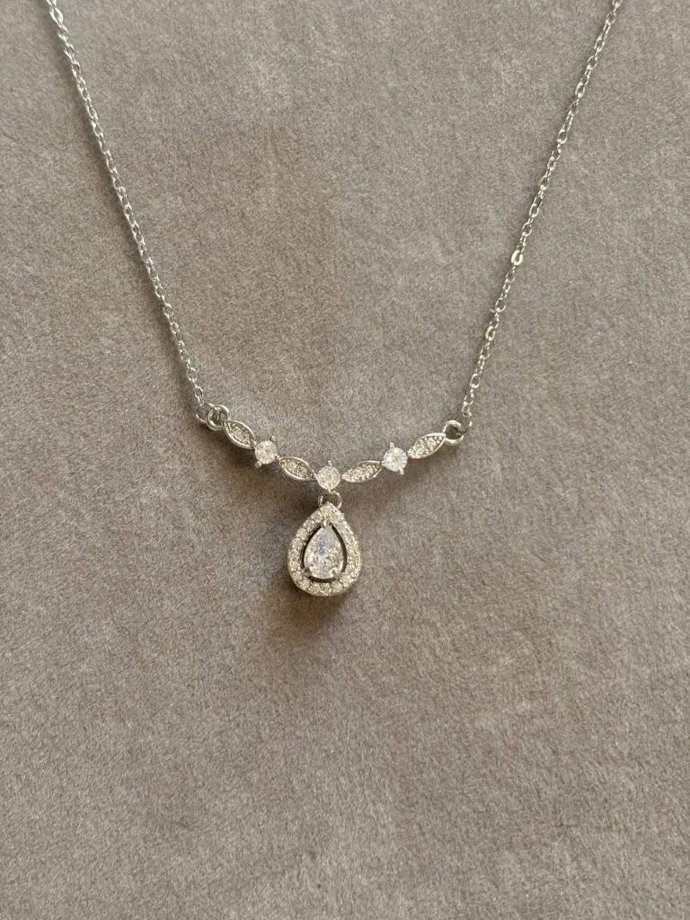 Princess silver necklace