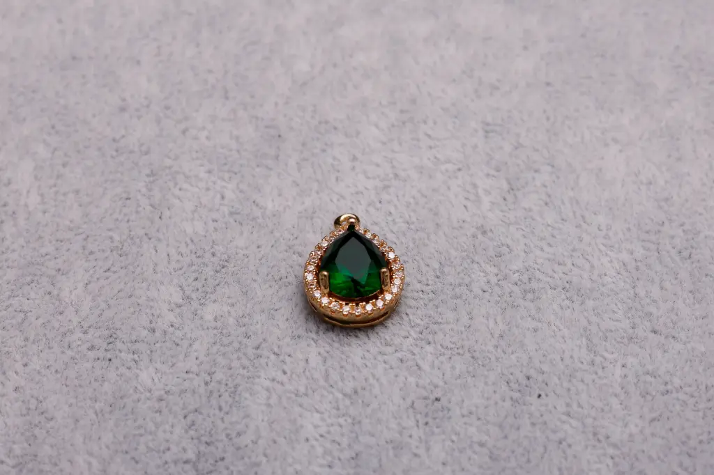 Green diamond-Gold plated