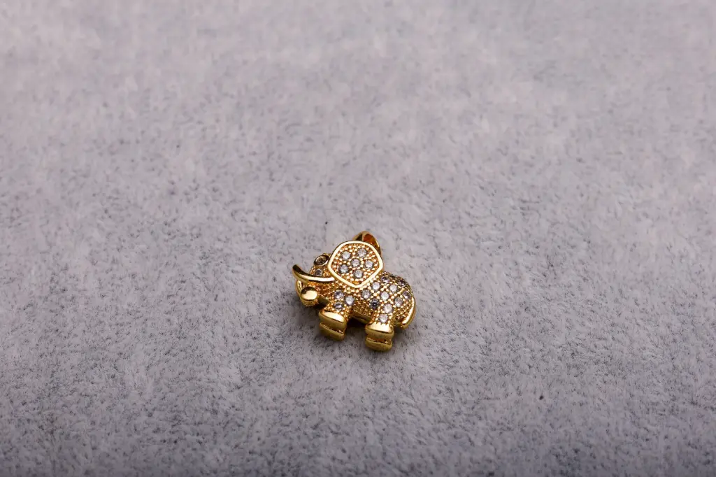 Elephant charm-Gold plated