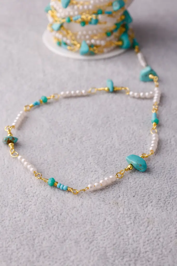 Turquoise/pearl chain -Gold plated