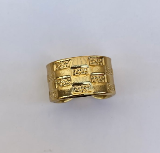 Stainless steel ring