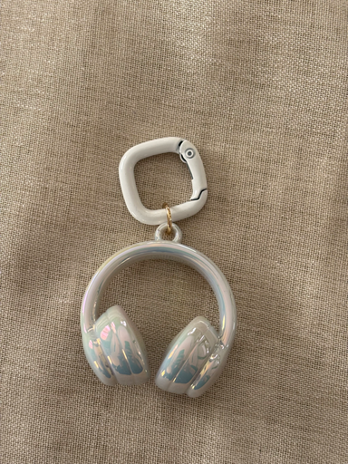 White headphone charm