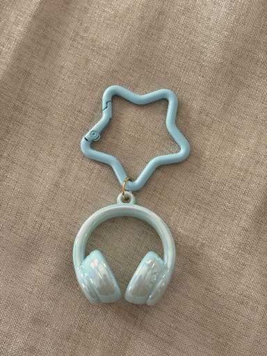 Baby blue headphone charm